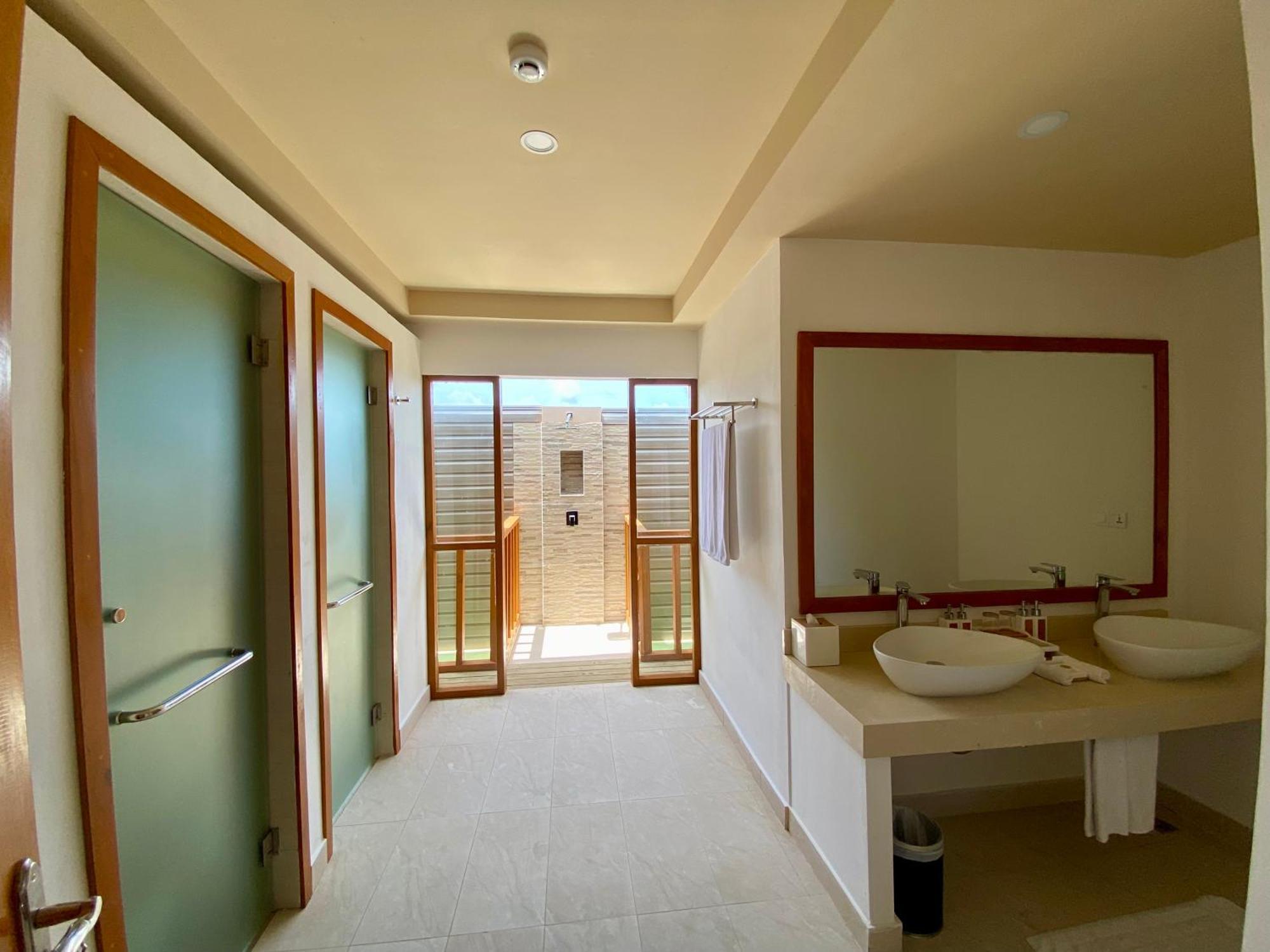 Hotel Brennia Kottefaru Maldives Esterno foto